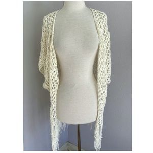 POL Shrug • Medium